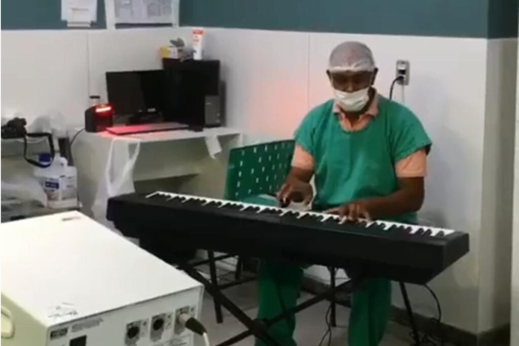 O Hospital compartilhou o vídeo no Facebook