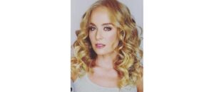 Angélica e Luciano Huck junto com os filhos Joaquim, Benício e Eva