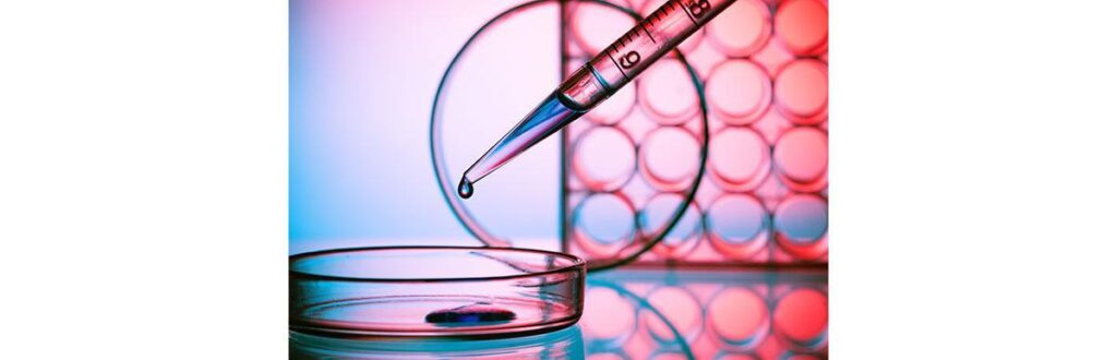 Casal processa clínica de fertilização