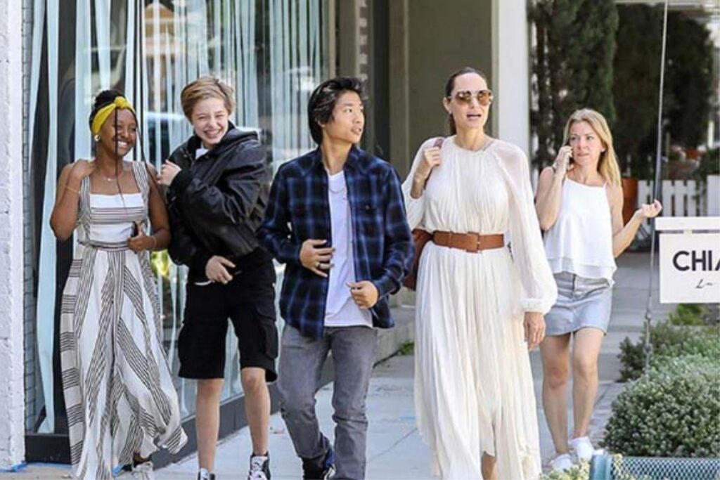 Angelina e os filhos