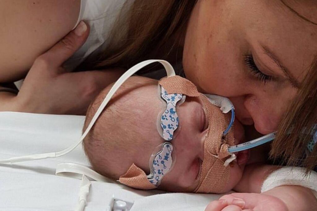 Holly está saudável e não sofre com nenhuma seqüela