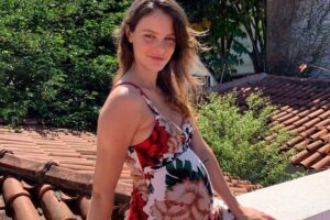 Laura Neiva e Chay Suede estão à espera de Maria