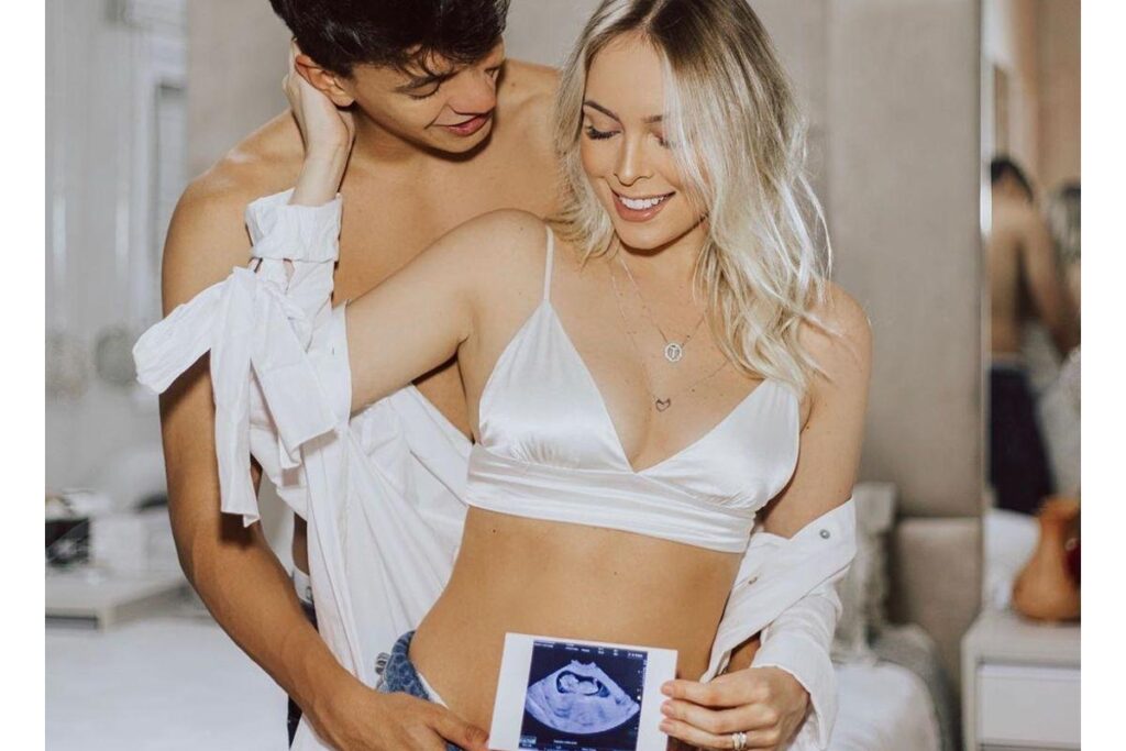 Tata descobriu que estava grávida durante viagem para Disney