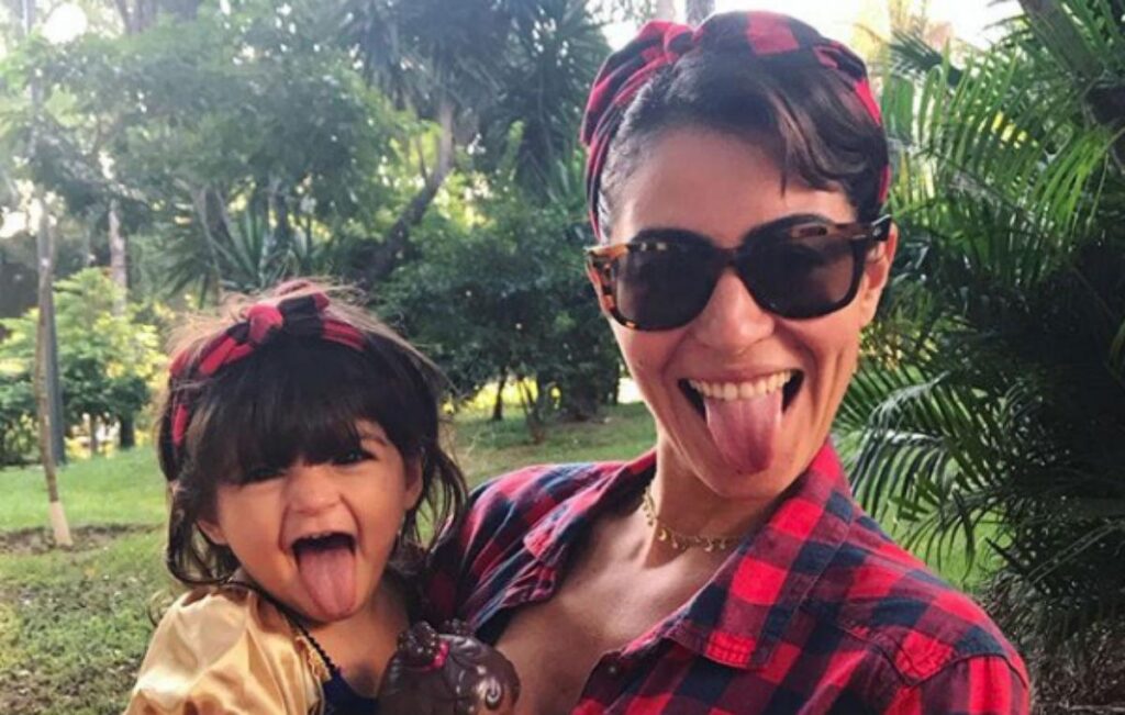 Carol Castro é mãe de Nina