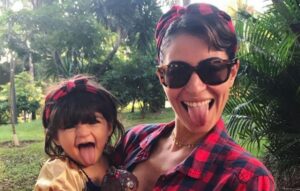 Carol Castro é mãe de Nina