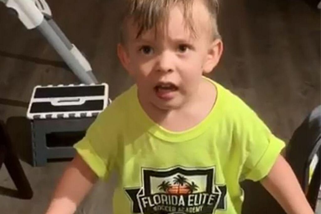 Ele não gostou nada da atitude da mãe