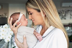 Decoração do bolo de três meses de Manu