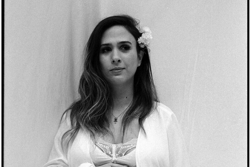 Tatá está esperando a primeira filha