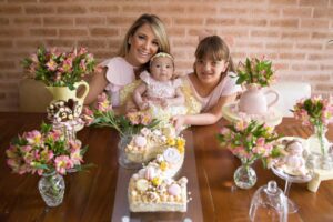 Manuella é filha da apresentadora com o jornalista César Tralli