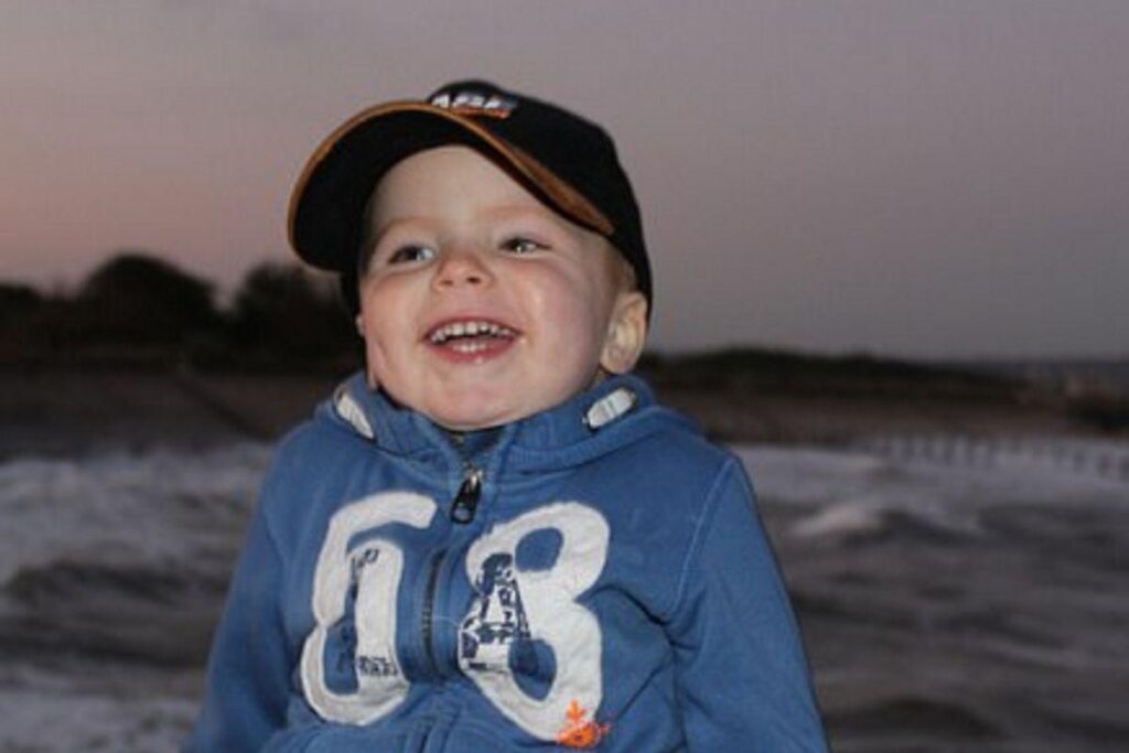 Shay deu entrada no hospital com dor abdominal