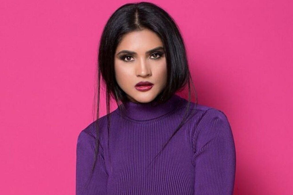 Os dois se fantasiaram de Arlequina e Coringa