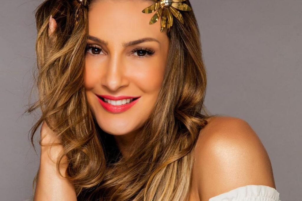 A cantora comentou sobre a publicação da influenciadora Thay Massutti