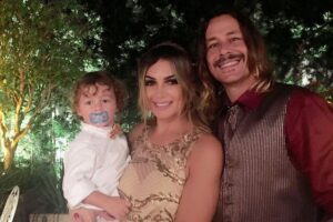 Raphaela e Theo Becker são pais de Thor