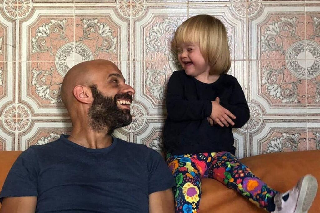 Luca é um pai solteiro