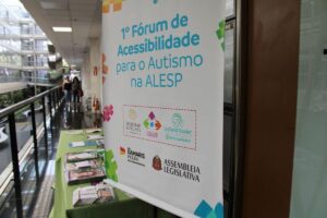 O evento reuniu cerca de 200 pessoas