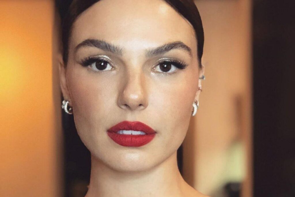 Rael é o único filho de Isis Valverde