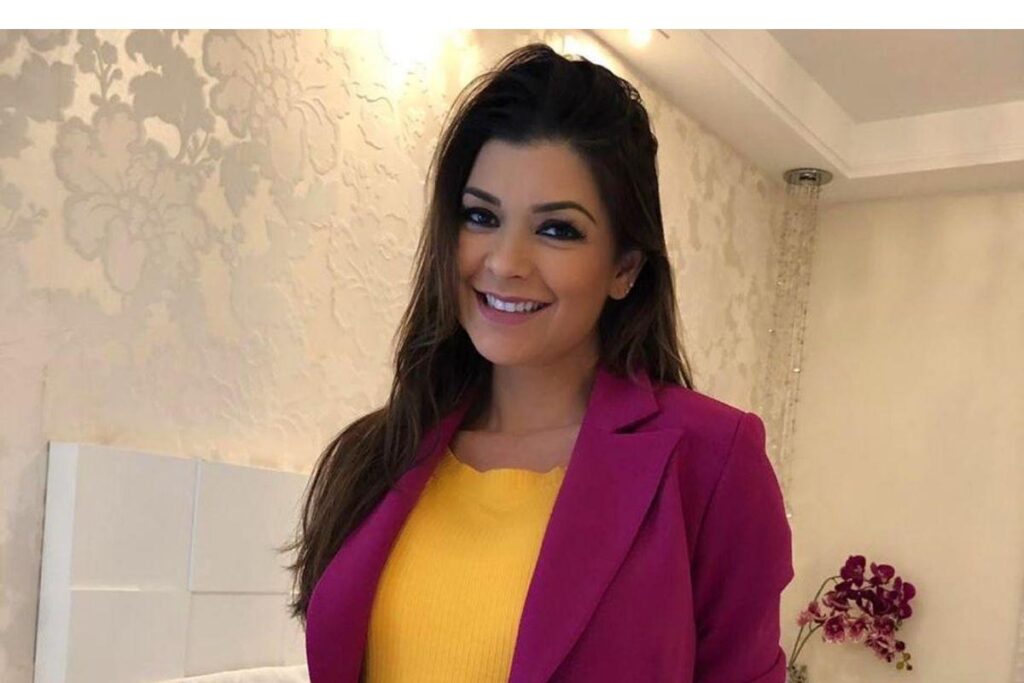 Amanda e Vitória são um grude só