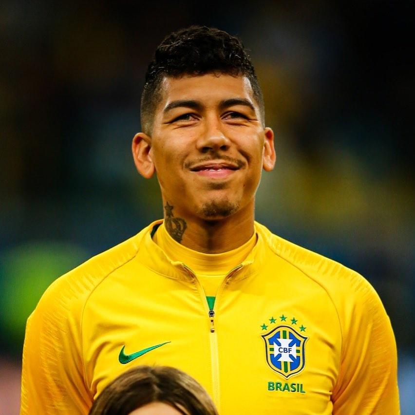 Roberto Firmino fez publicação no seu Instagram comemorando o aniversário de 5 anos da filha.