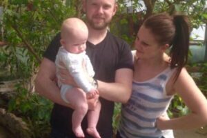 Stacey Dukes, mãe de Ava, teve depressão psicótica pós-parto