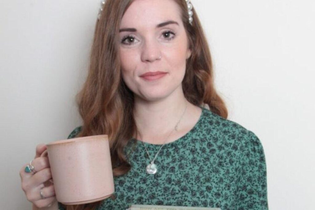 Khova agora tem dois anos