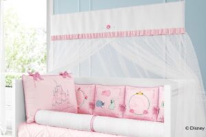 O Kit Berço de Brincar Princesa Aurora é o novo lançamento da Grão de Gente