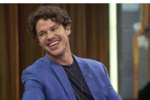 José Loreto é pai de Bella e já provou que está ficando cada vez mais coruja