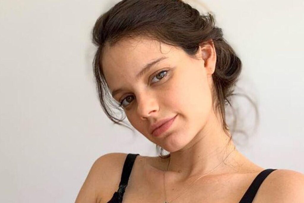 Ela está esperando pela primeira filha