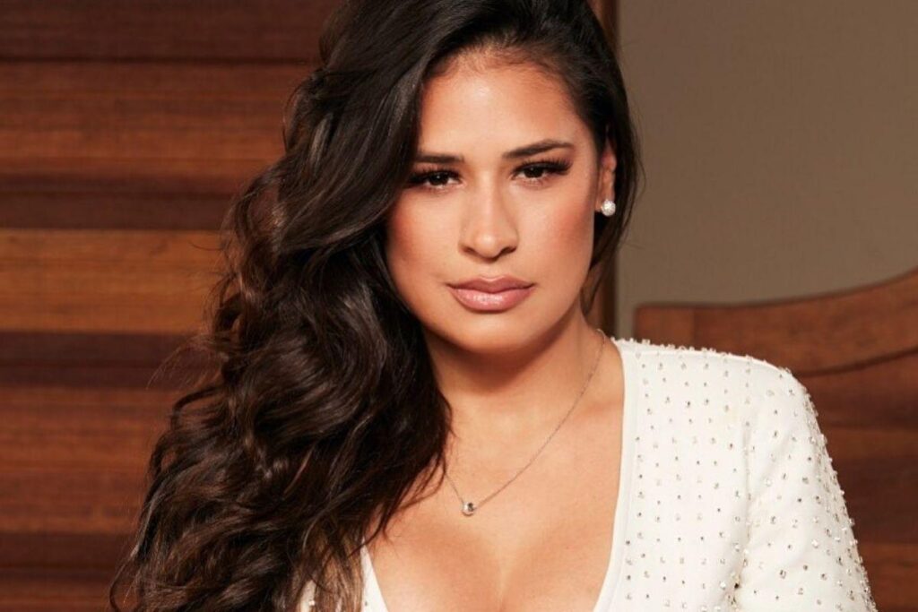 A família posando para a foto vai ficar ainda maior. Simone está esperando apenas emagrecer e ficar a vontade com o corpo para começar a “treinar” a gestação