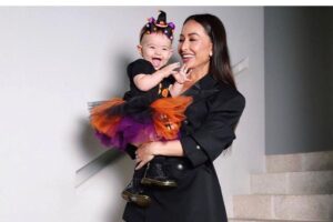 Zoe é filha de Sabrina Sato e Duda Nagle