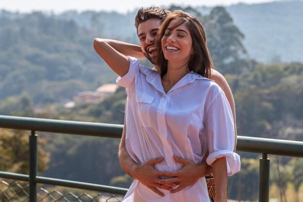 Romana e Alok estão esperando a chegada do primeiro filho, que se chamará Ravi