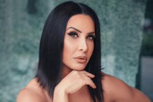 Scheila e Tony estão muito orgulhos de Giullia