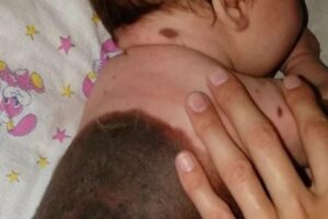 Maria recebe várias mensagens de ódio