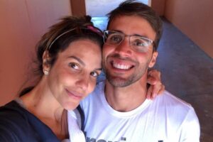 Ivete Sangalo e a família no aniversário de 1 ano das gêmeas
