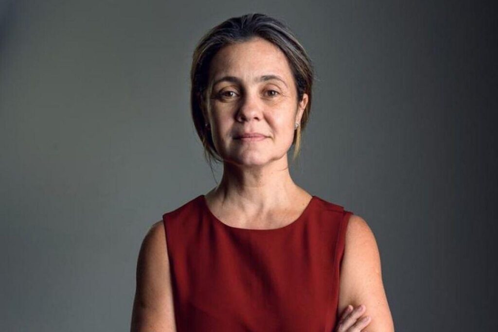 Adriana comemorou 50 anos ao lado dos filhos