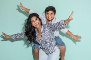 Mileide e Yhudy são um grude só! E agora os dois estão aproveitando tudo de melhor da cidade Luz