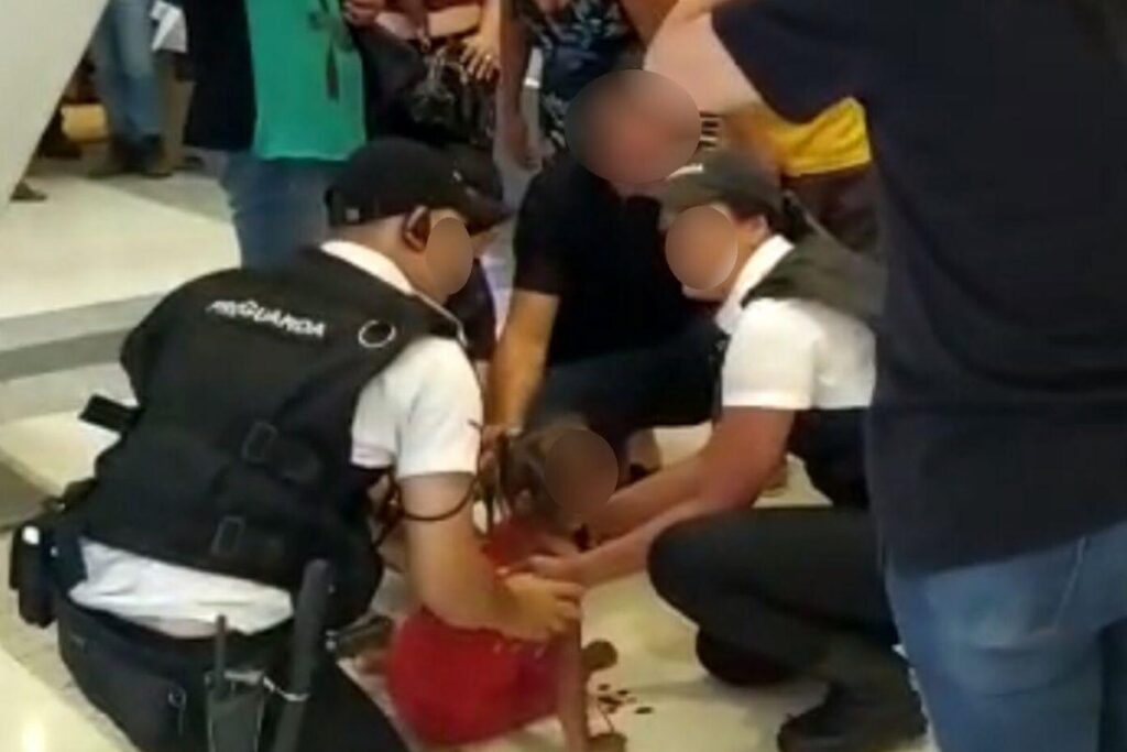 Ela foi socorrida pelos seguranças