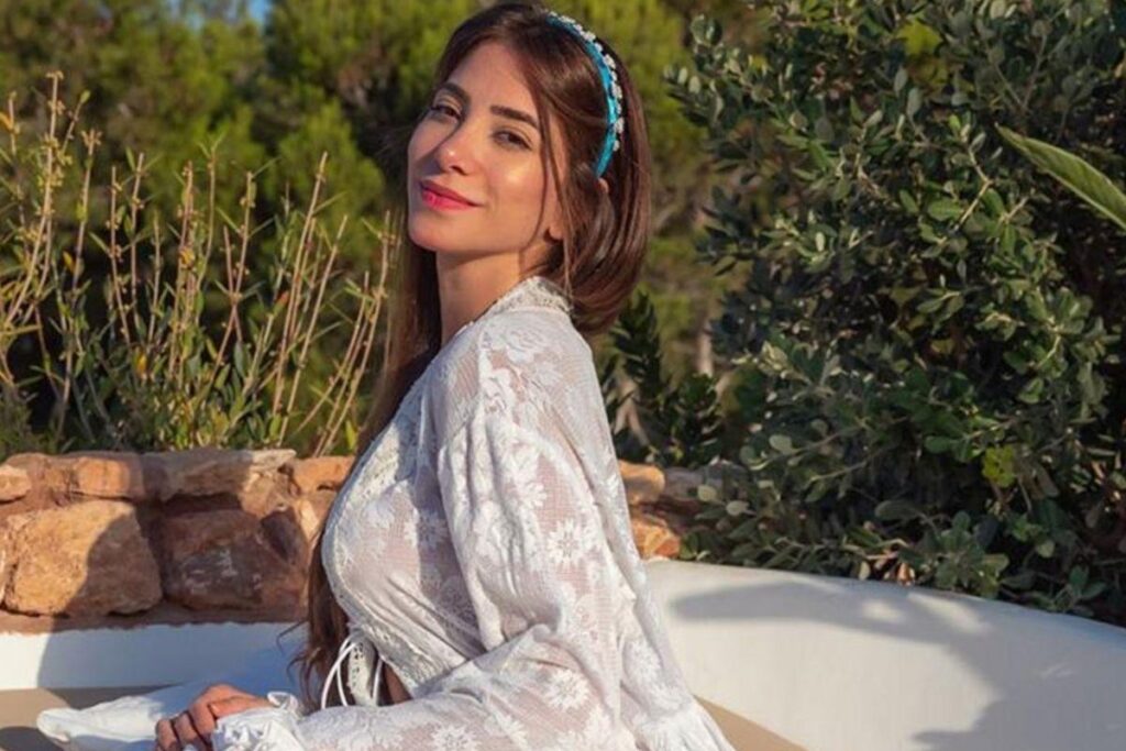 Romana Novais está com 29 semanas e continua arrasando nas fotos