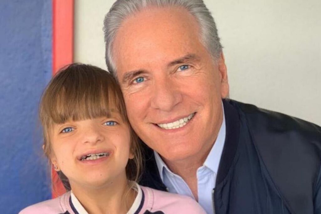 Roberto Justus mostrou a reação de Rafa ao saber que ganharia outra irmã