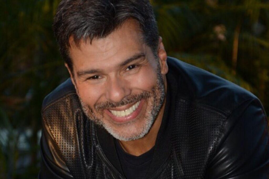 Mauricio passou mal e chamou a emergência