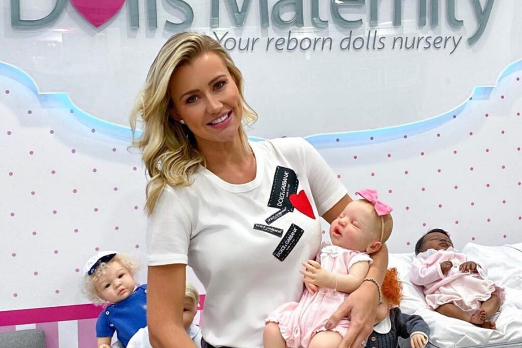 A empresária vai ser mãe da Vicky, furto do casamento dela com Roberto Justus, e já começou a se preparar para chegada para filha