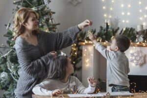 Constance Hall falou sobre ser mãe nas festas de fim de ano