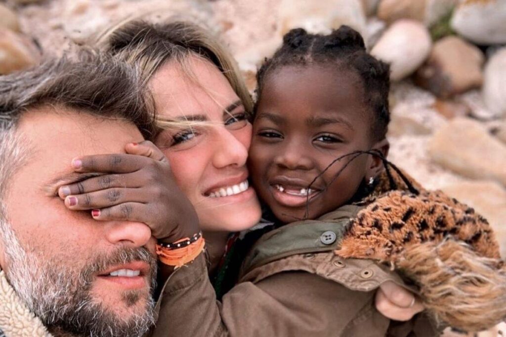 Giovanna Ewbank e Bruno Gagliasso são pais de Titi e Bless