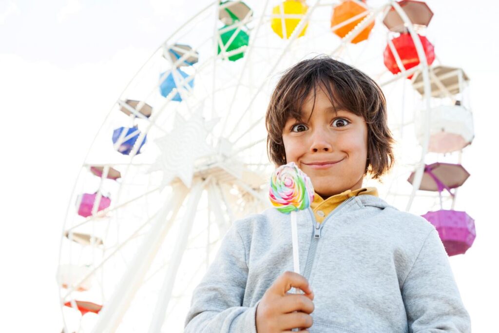O menino adora as animações da Disney