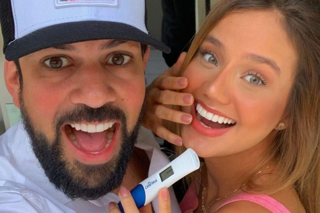 O casal está esperando pelo primeiro filho