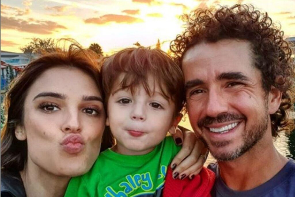 A jornalista é casada com o apresentador Felipe Andreoli.