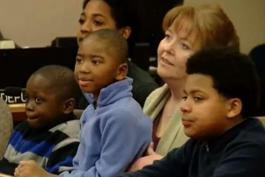 Jessica adotou 6 irmãos