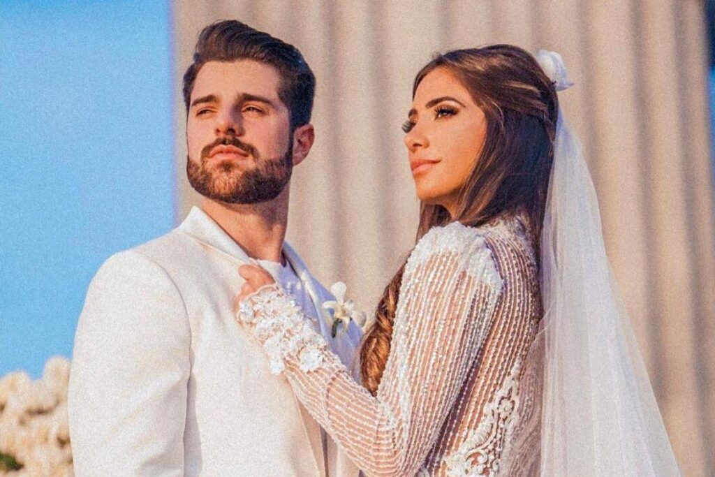 Ravi é o primeiro filho de Romana