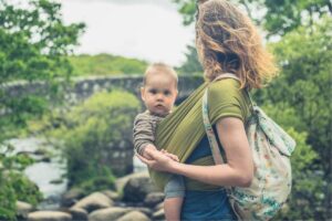 Os pais tiveram que alugar um imóvel para comprovar residência fixa.