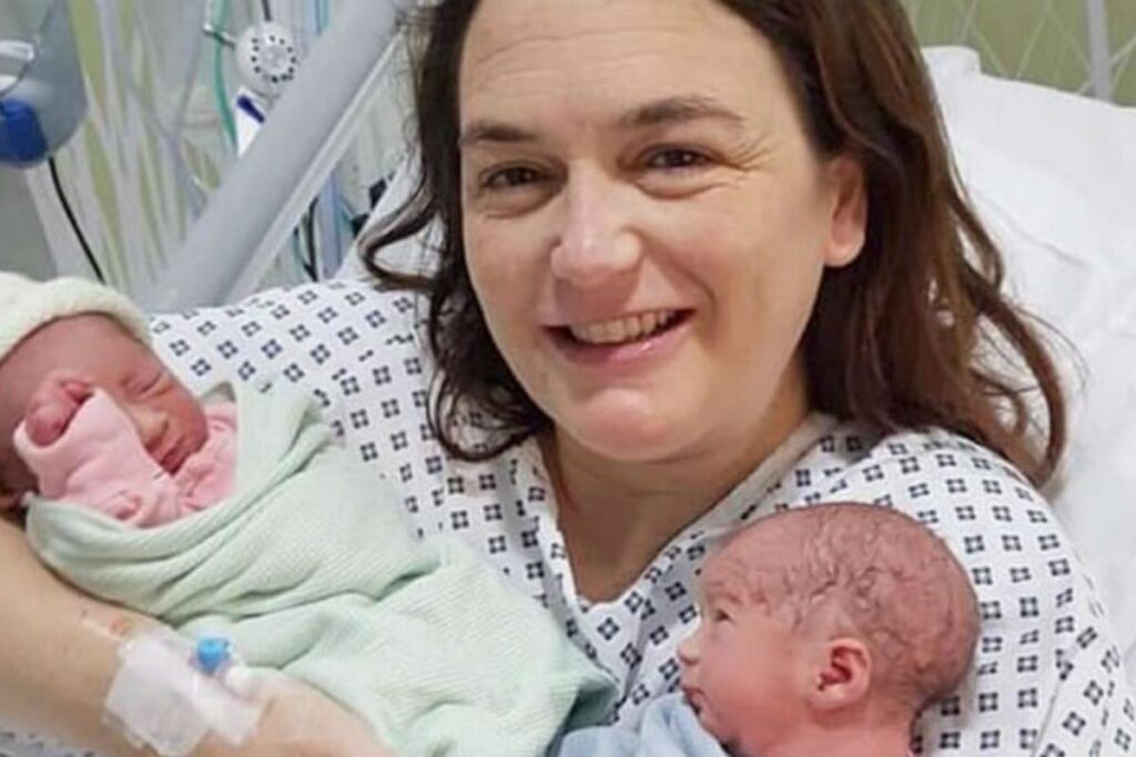 Rebecca Allen é mãe de Luna e Seren