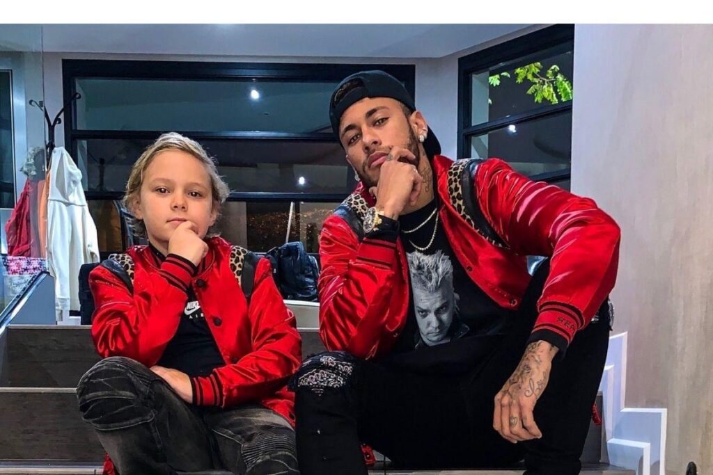 Davi tem 8 anos de idade